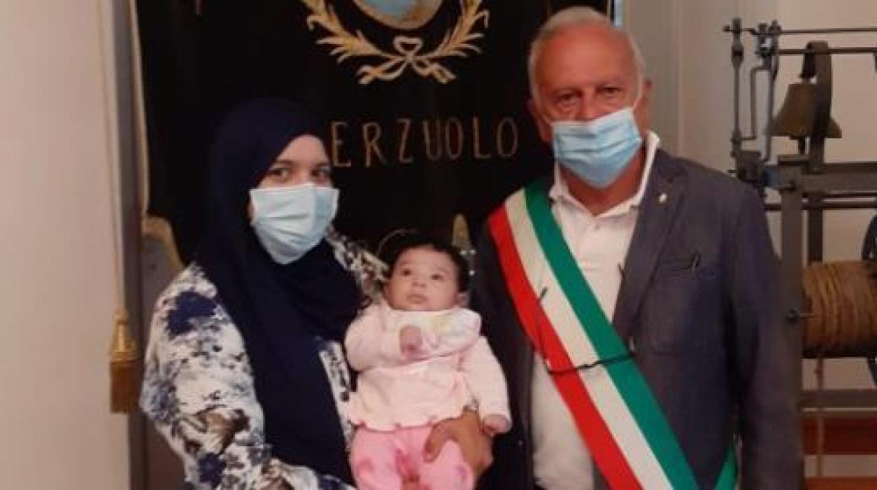 Mamma marocchina diventa cittadina italiana