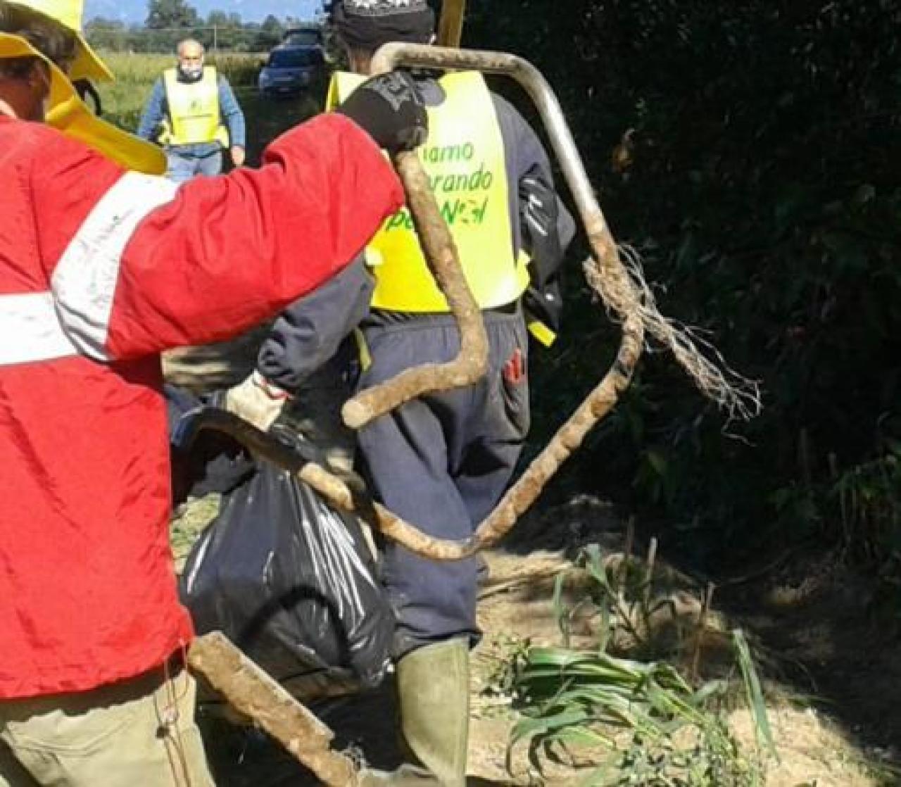 Una quarantina di cavouresi per puliamo il mondo