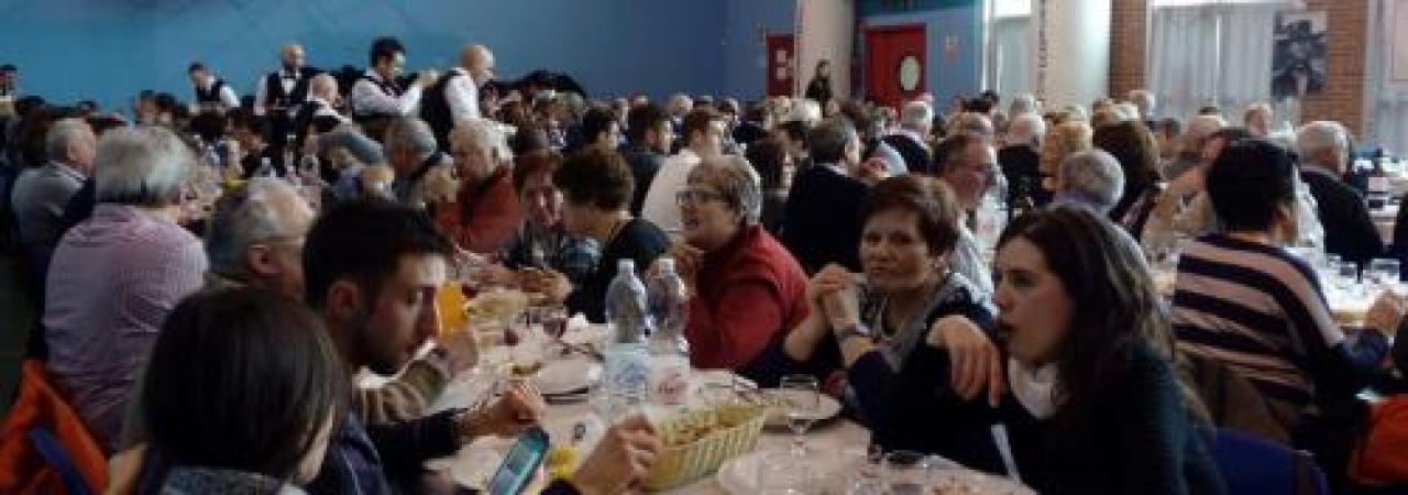 Casalgrasso patria del gusto In tavola trionfa il fritto misto Da giovedì a domenica cene e asporto nella palestra comunale con i baloss
