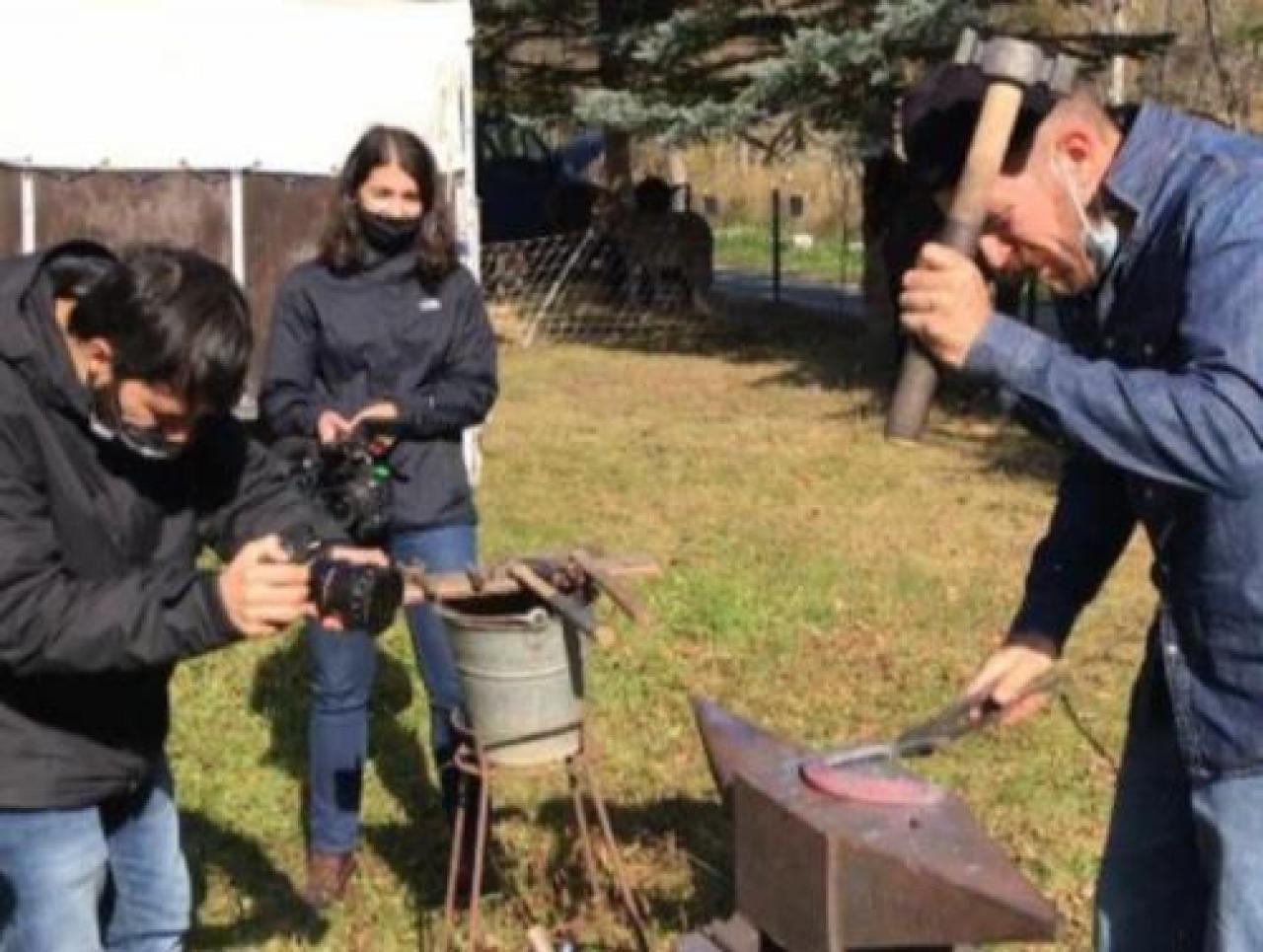 Casteldelfino, ciak si gira Un film racconta il paese “Pioggia sul monviso”