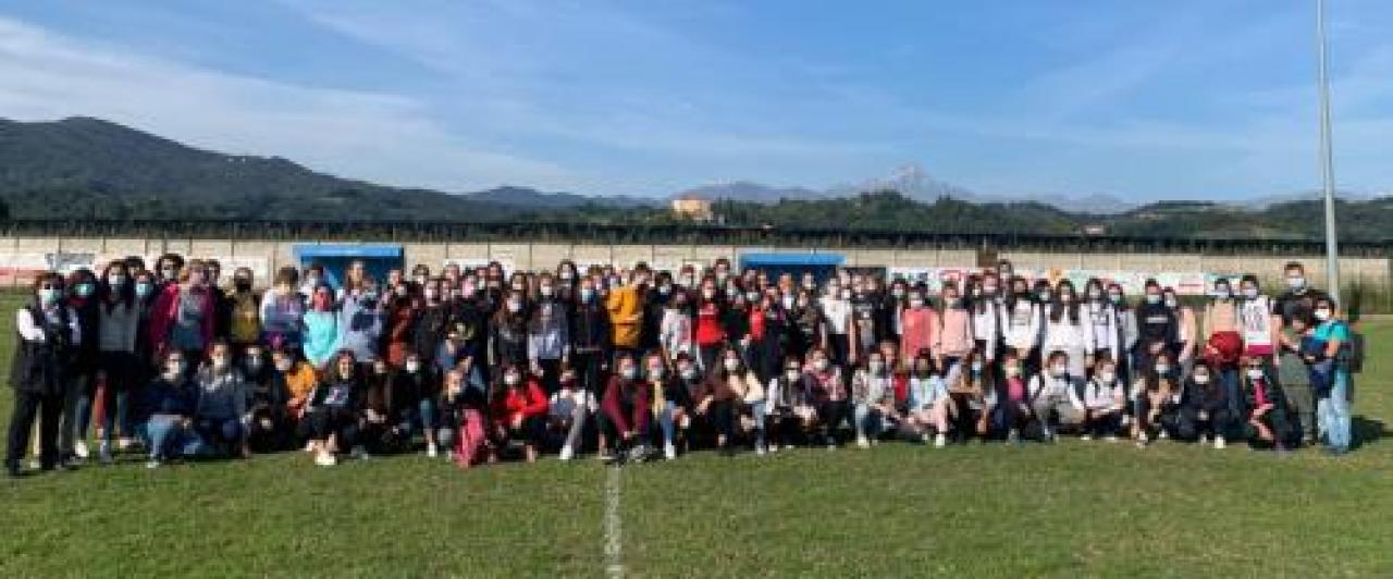 Per la giornata di accoglienza, passeggiata in collina tra saluzzo e manta per le classi prime del liceo soleri-bertoni