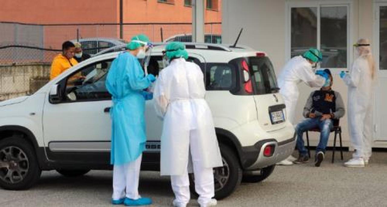 Xxxxxx Scuole, 800 tamponi Primo caso a Savigliano