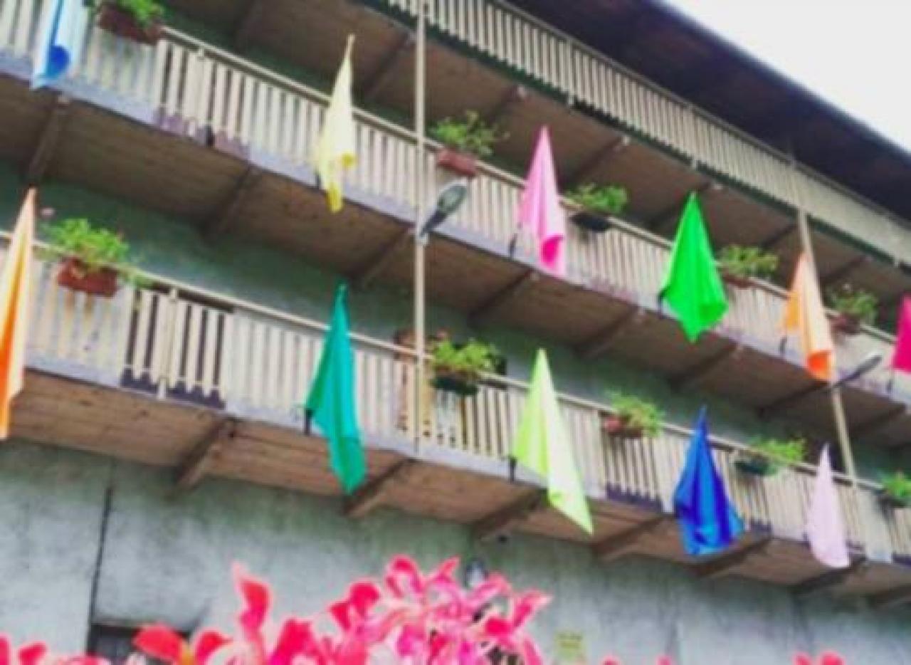 Confine, balconi come nuovi