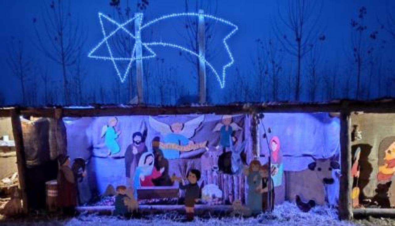 Frazione battaglia inaugura il presepe