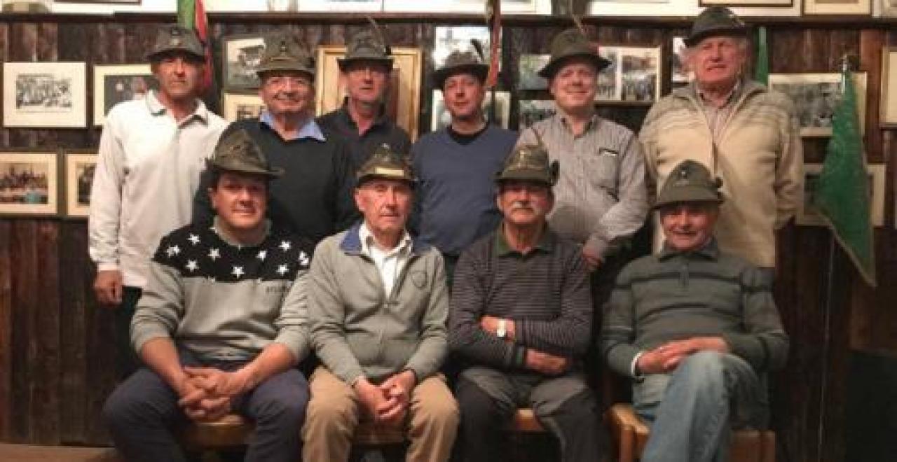 Gli alpini di Manta donano 500 euro all’ospedale