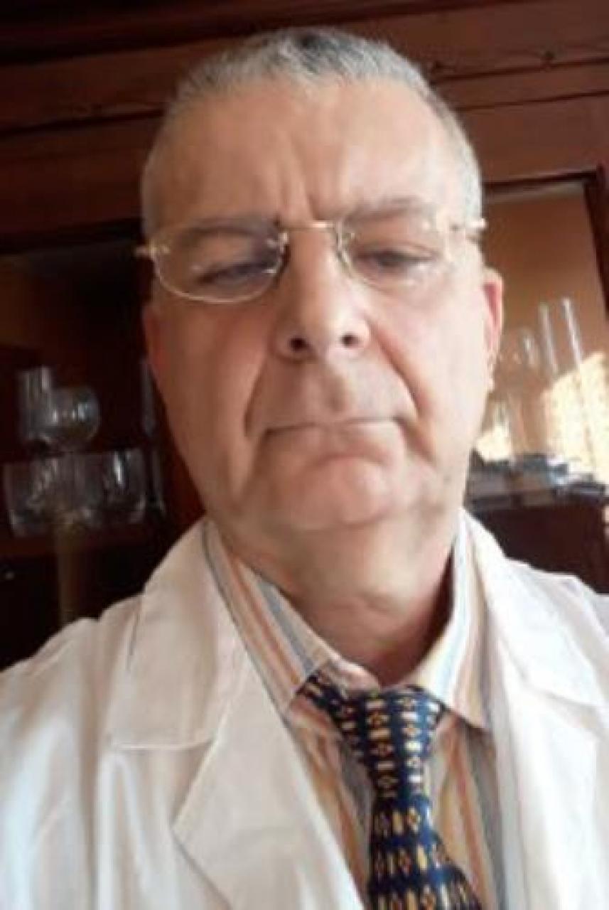 Il caso Sarcinelli vieta la visite perché positivo. Il dottore: non sono malato Villafalletto, querelle tra sindaco e medico hrgerhg khkjh
