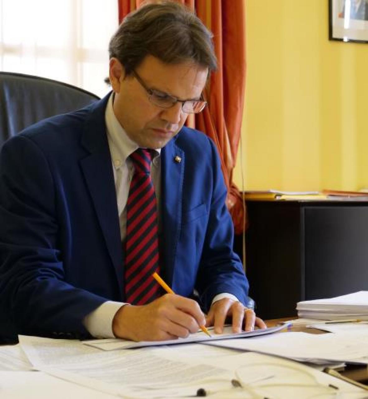 INTERVISTA – L’assessore Andrea Tronzano interviene sull’economia e la finanza pubblica in Piemonte Piemontesi, bogia nen