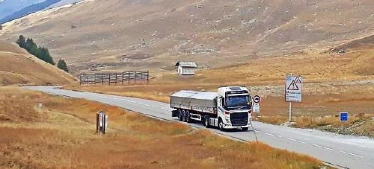 La città francese valuta limitazioni Se Barcelonnette chiude l’autotrasporto va in crisi