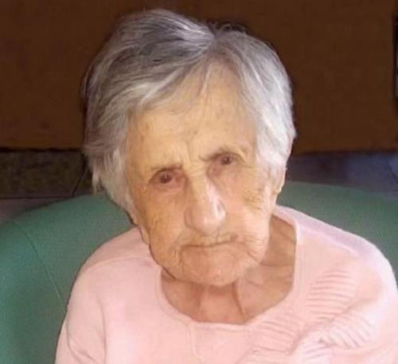 La magistro Mina