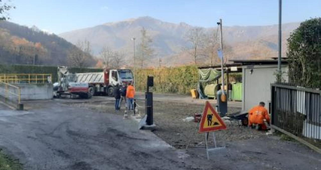 SISTEMAZIONE ISOLA ECOLOGICA: scontro paesana-csea sul conto