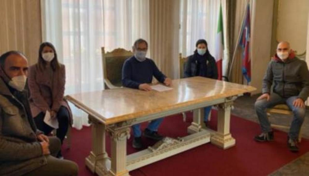 Busca, una firma per il progetto giovani