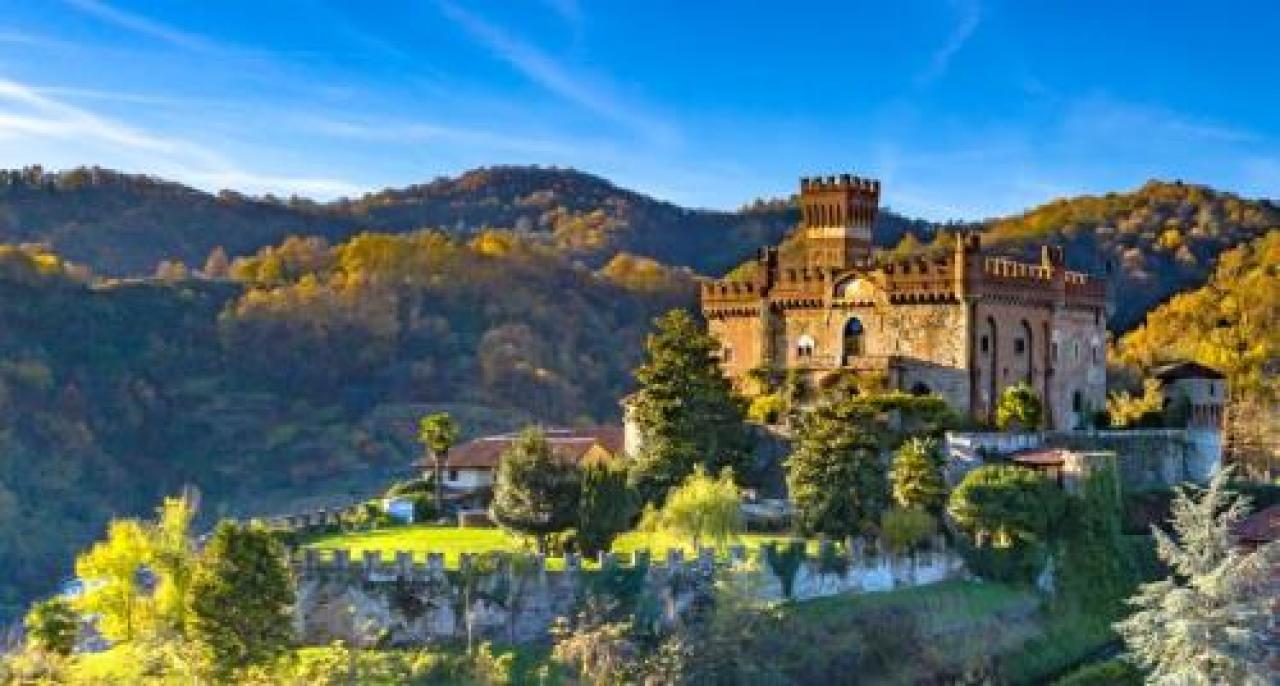 Il “Gigante sdraiato” di Castellar diventa il guardiano della collina