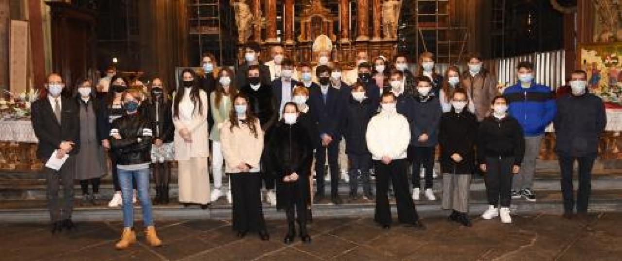 Cresima in cattedrale nel giorno dell’immacolata per 28 ragazzi saluzzesi