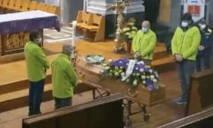 Il saluto commosso dei cavouresi al carismatico e unico don Mario