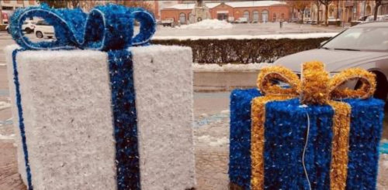 Luminarie, pacchi giganti e laboratori Savigliano non rinuncia all’Incantevole Natale
