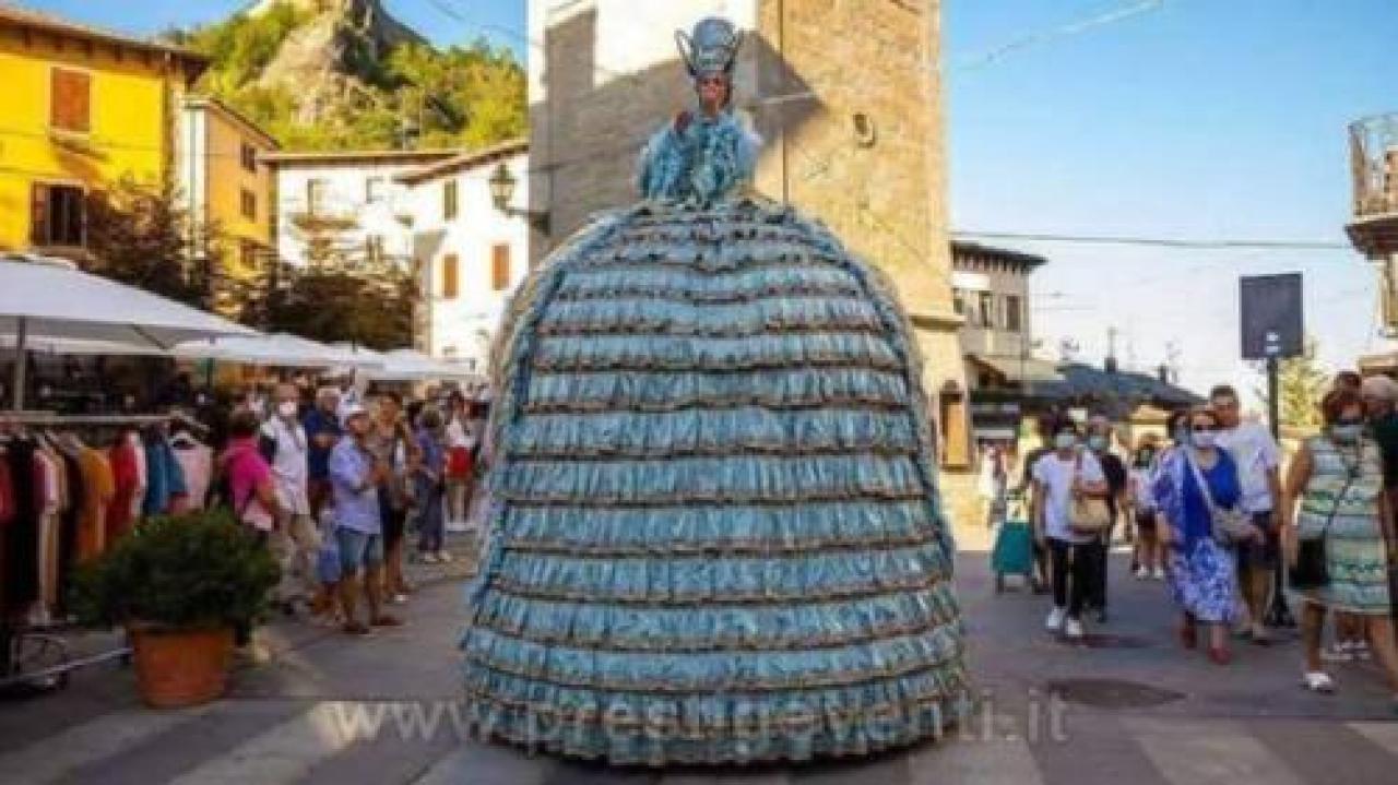 Madame Operà in piazza