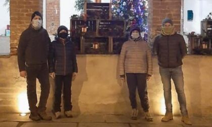 Pagno: luci, colori e dolcetti per rallegrare questo Natale il comune porta panettoni e cioccolato a domicilio