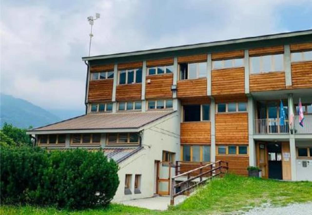 Sede Unione: il restyling rinfocola la polemica