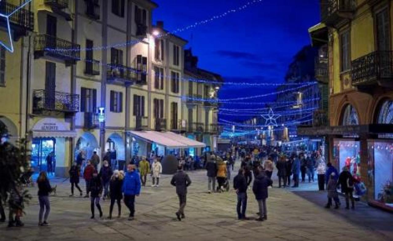 Serate d’estate con lo shopping Riecco i giovedì a caccia di saldi