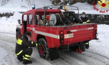 Alberi caduti per la neve Ci pensano i vigili di Barge