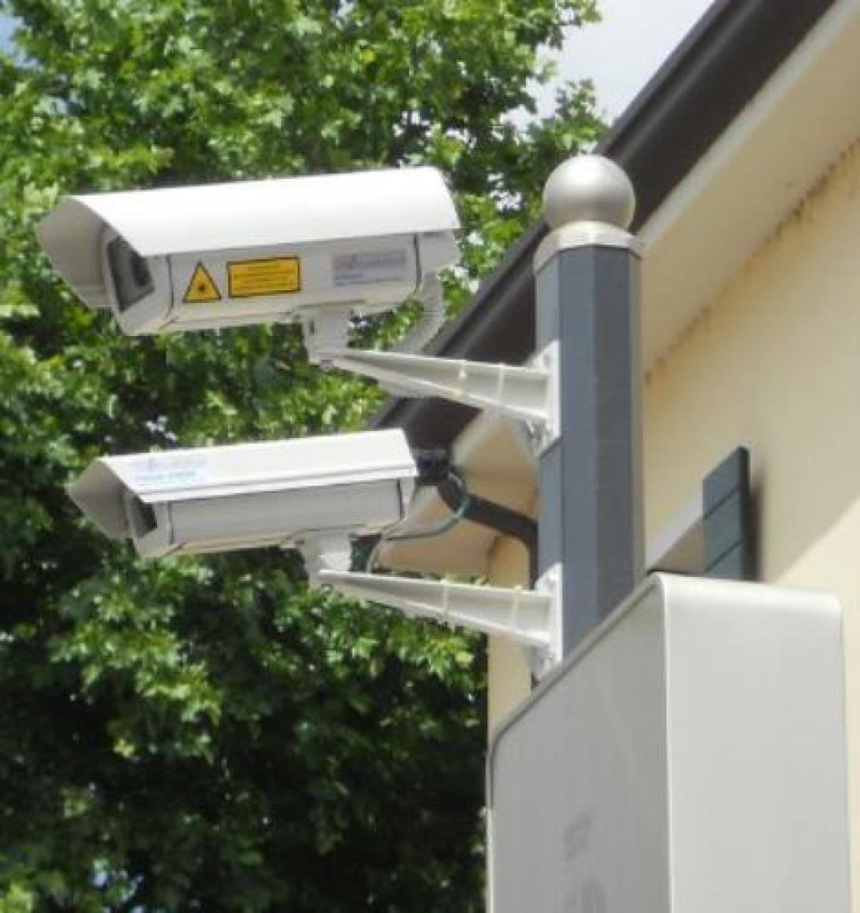 Ancora furti di rame al cimitero Il Comune installa le telecamere