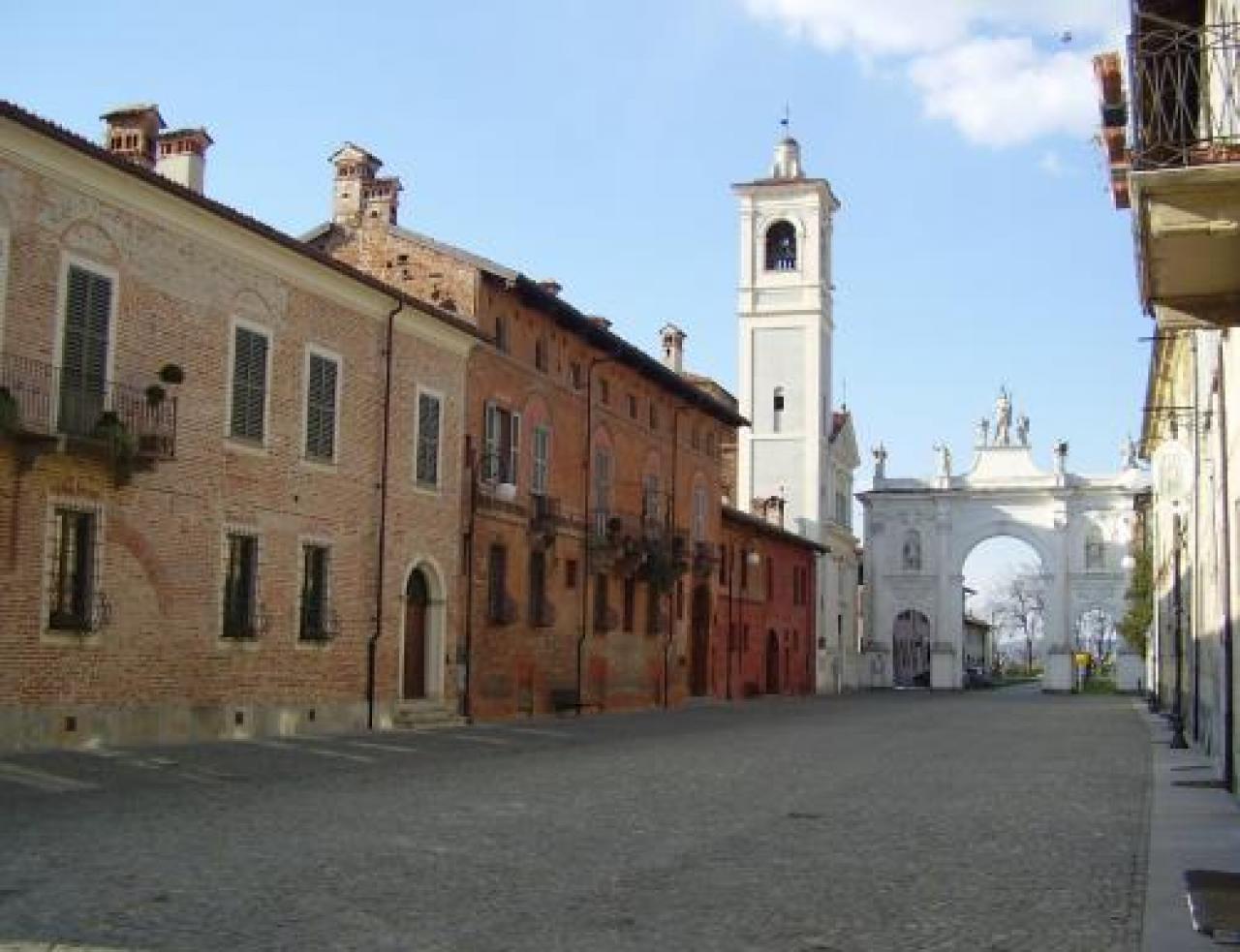 Aperte le candidature per l’ottava edizione del marchio di eccellenza promosso dal Touring Club Italiano «Bandiere Arancioni», 34 in Piemonte: a chi saranno assegnate le prossime?