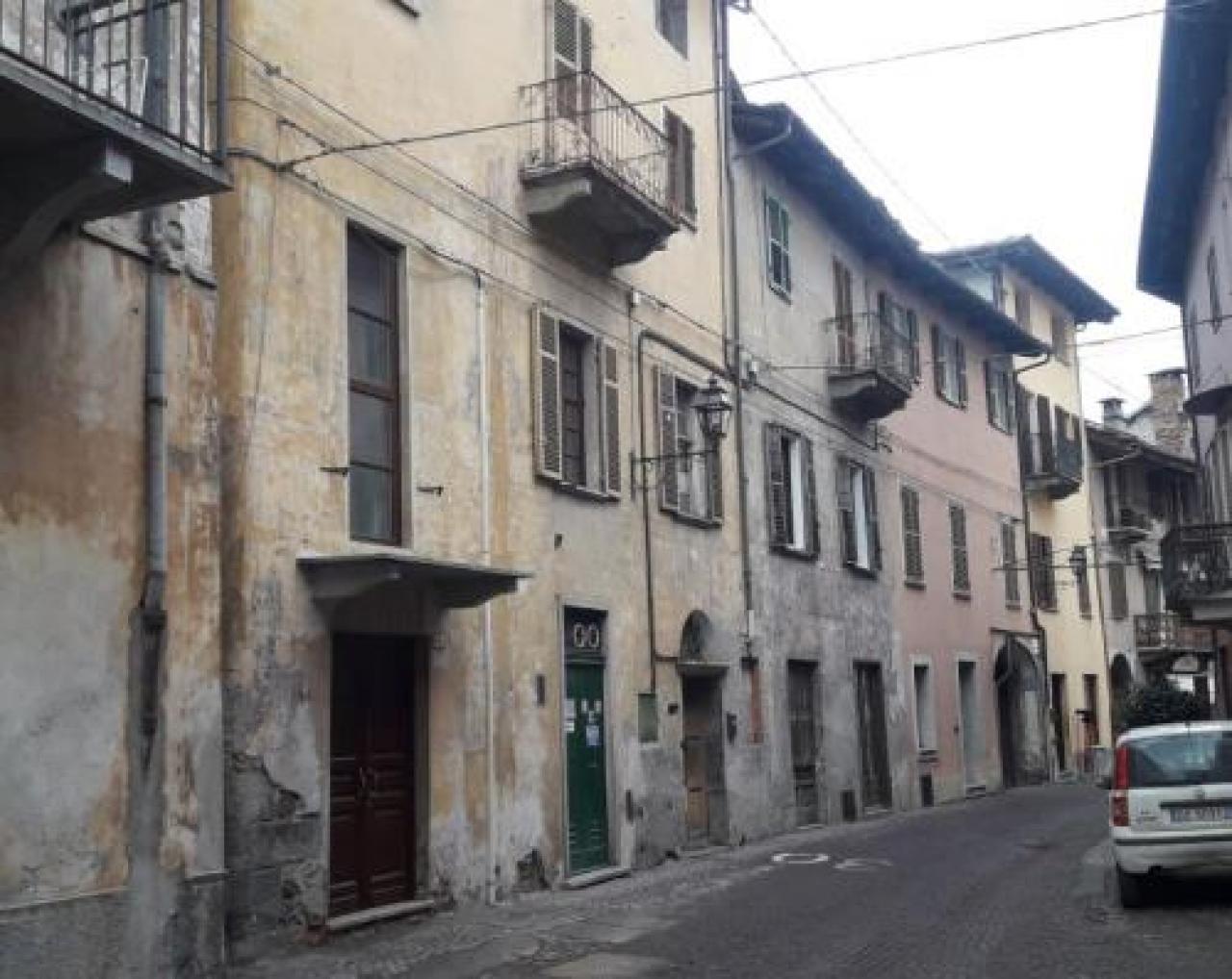 Brossasco e sampeyre contro dovetta Venasca, lite sulla Pretura fra tre sindaci della valle
