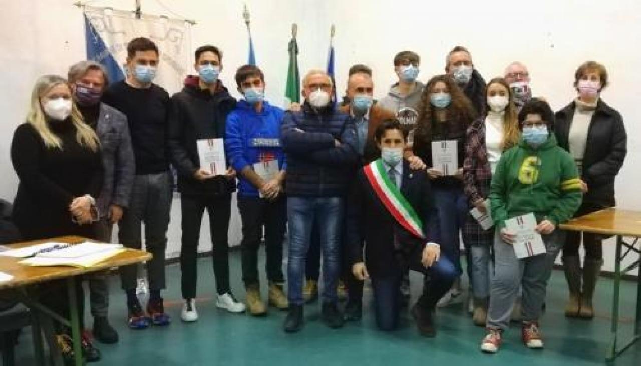 Costituzione ai maggiorenni
