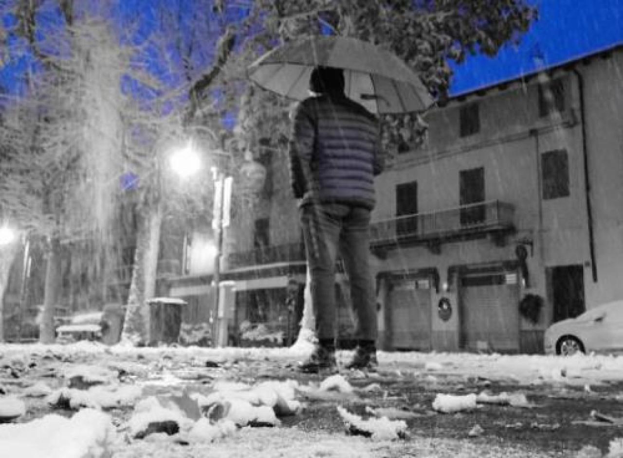 Il paese fa squadra per aiutare un orfano