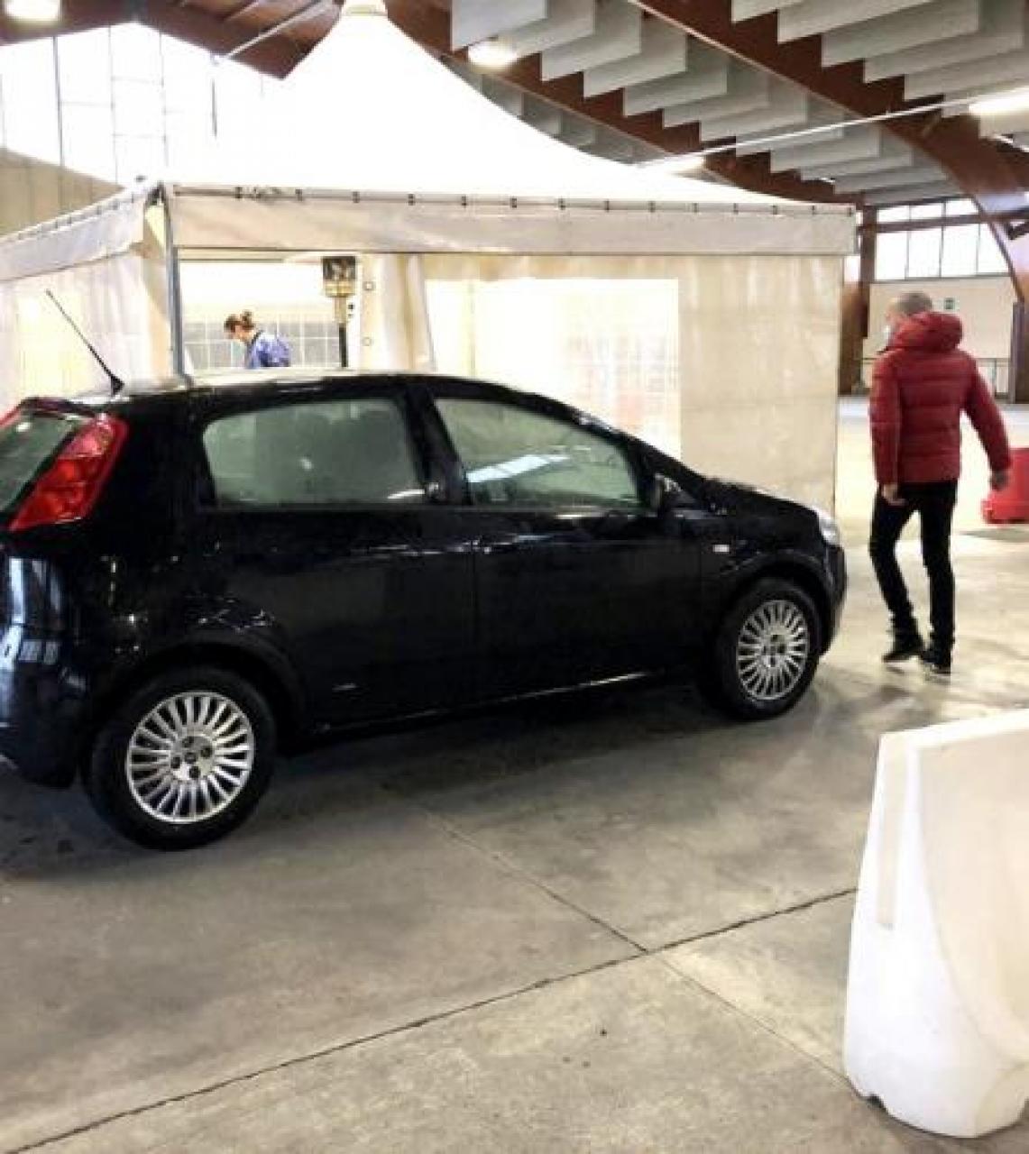 Tamponi rapidi, postazione al Foro boario