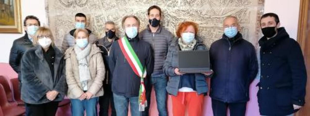 Villafranca, un pc alla parrocchia donato dalla pro loco