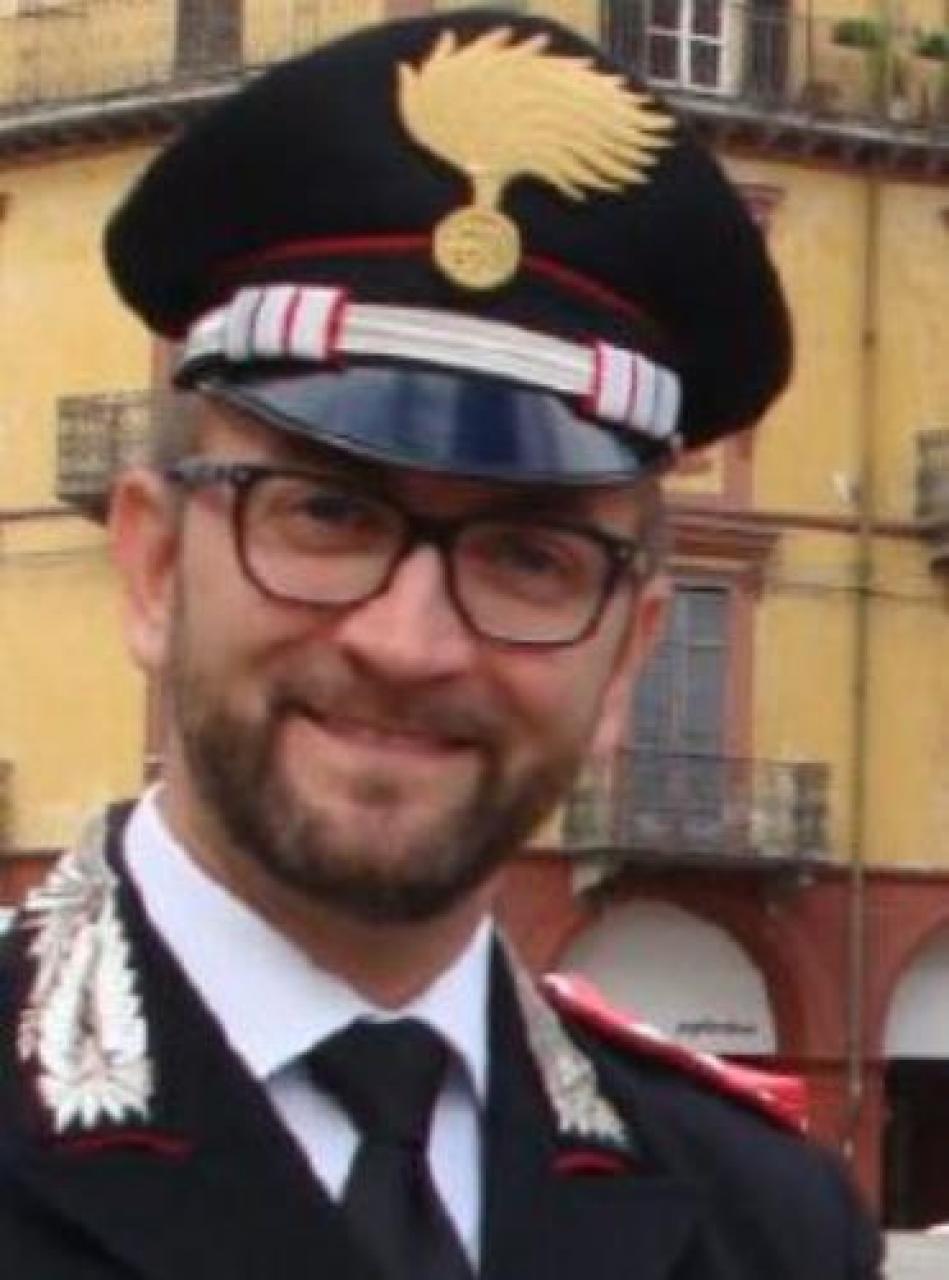 Colpiscono la sera Evitano il coprifuoco