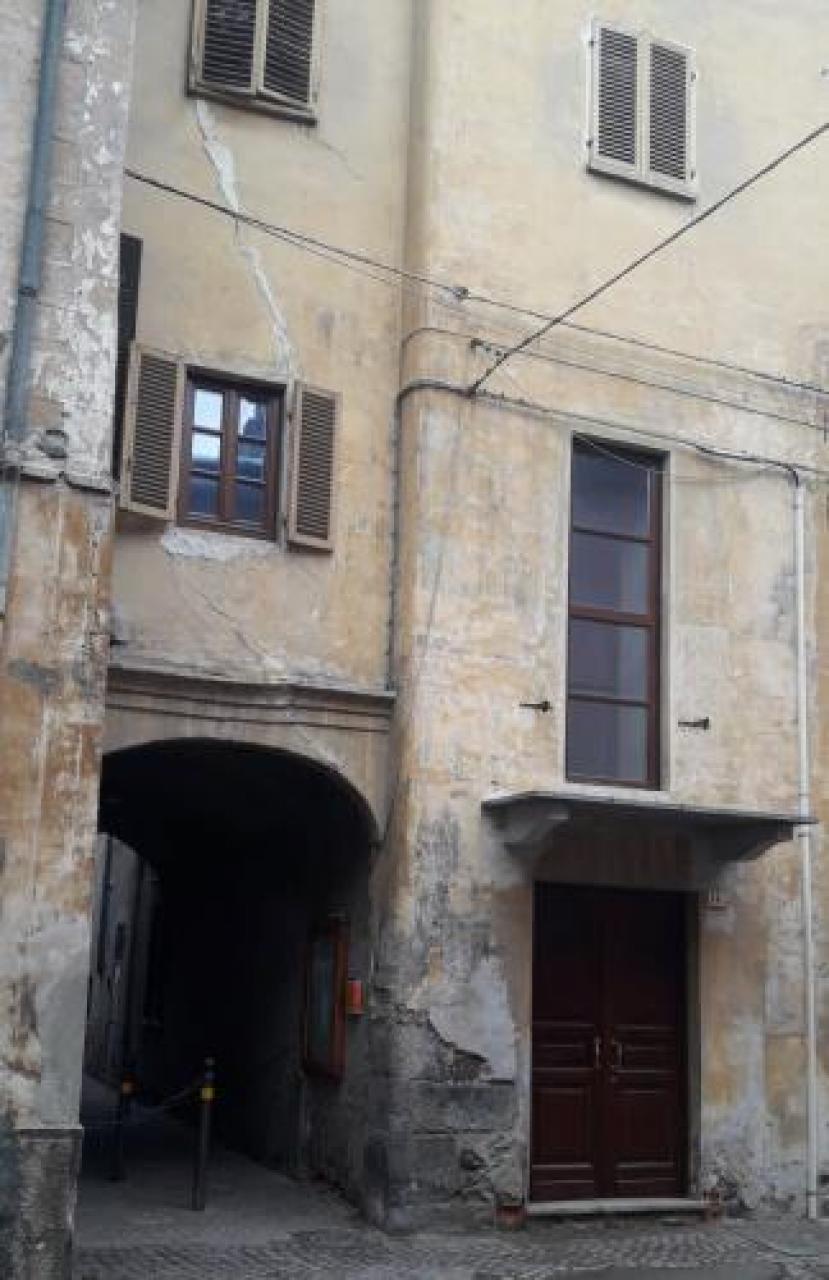Ex Pretura di Venasca, l’ultima lite divampa fra tre sindaci della valle il caso Brossasco e Sampeyre (comproprietari dell’edificio) contestano le mosse di Dovetta sul destino dell’immobile