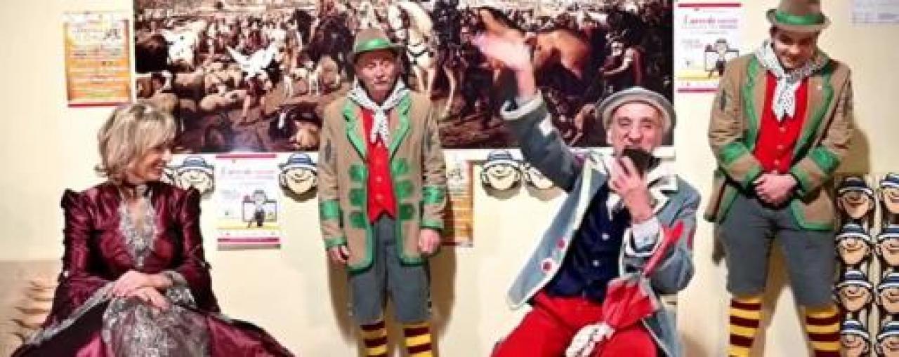 Quelle serate in diretta con le maschere tra battute in dialetto e risate in compagnia