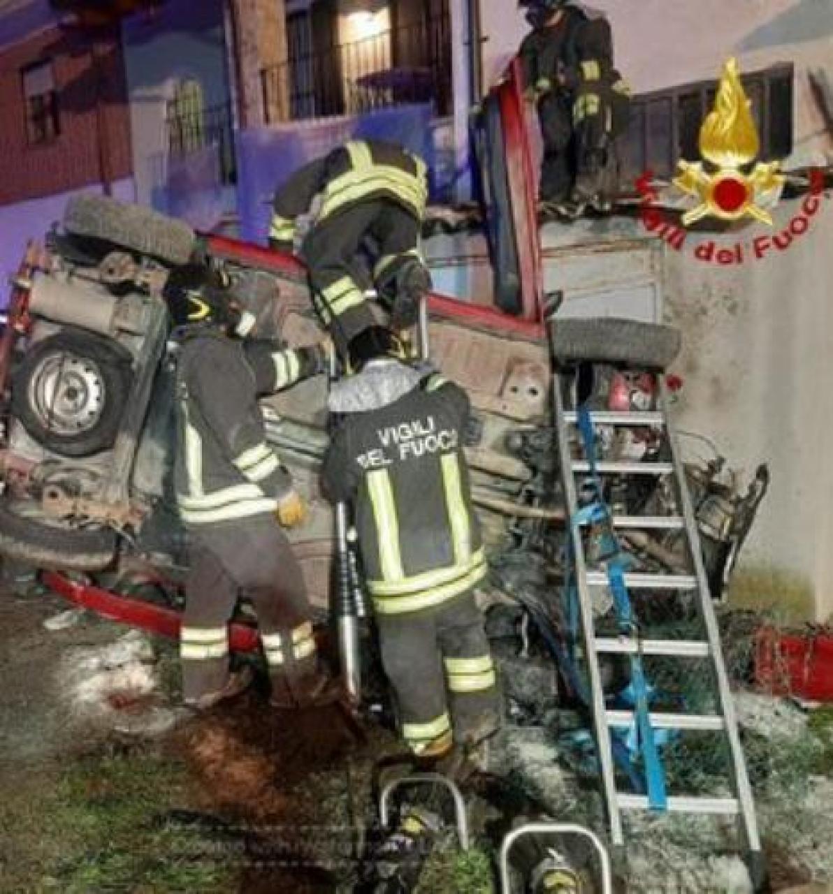 Schianto a San Barnaba Ferito il conducente