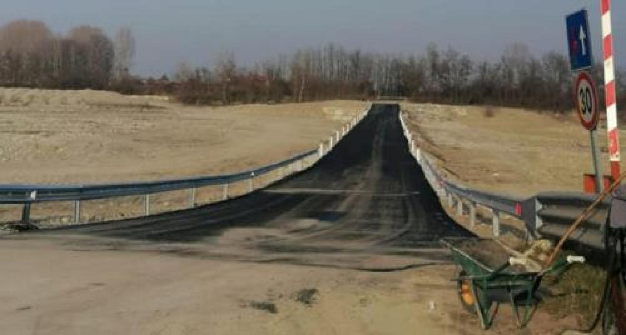 «A Zucchea serve un ponte»