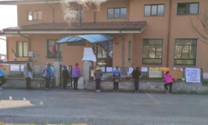 Adesione alla protesta del comitato cuneese per chiedere la riapertura delle scuole «Diciamo no alla didattica a distanza» La protesta dei genitori di Busca e valle