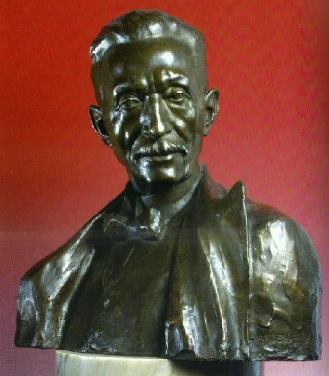 Così nacque la biblioteca di Saluzzo nella casa del fascio voluta da Ollivero jpfasufoas jdieci venti ffggffgfgffgpasufpoasdufpoasd