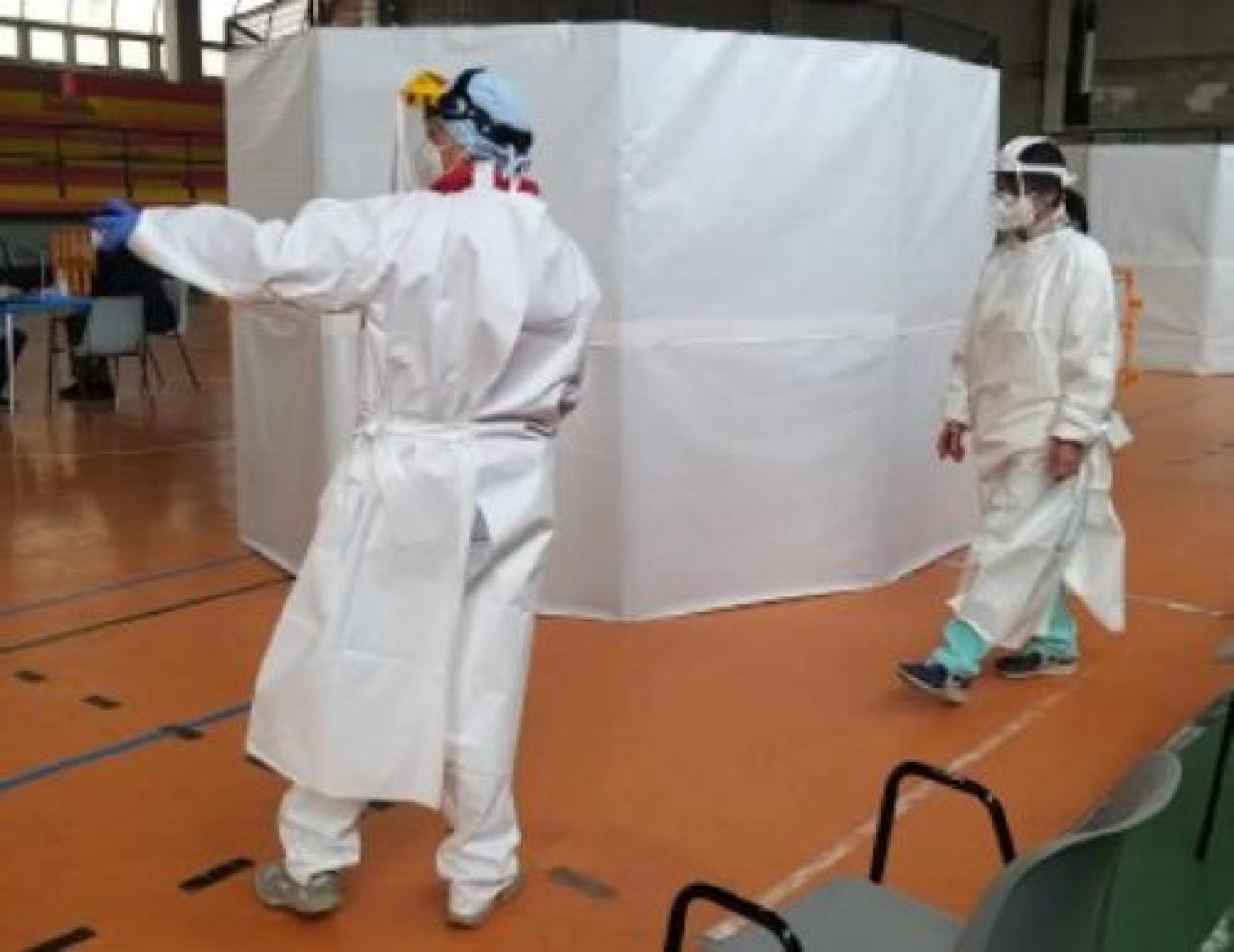 Le maestre in attesa del vaccino AstraZeneca