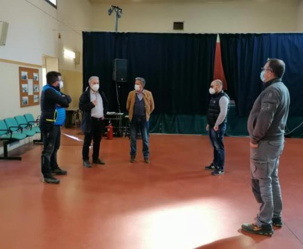 Vaccini, 100% di adesione Da mercoledì l’alta valle 400 somministrazioni tra venerdì e sabato A revello ottantenni in fila ordinata: 400 somministrazioni in due giorni