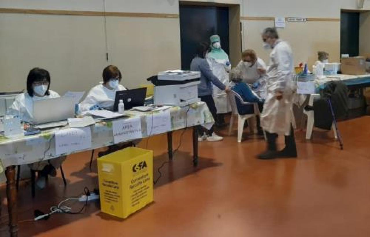 Anziani immunizzati entro aprile