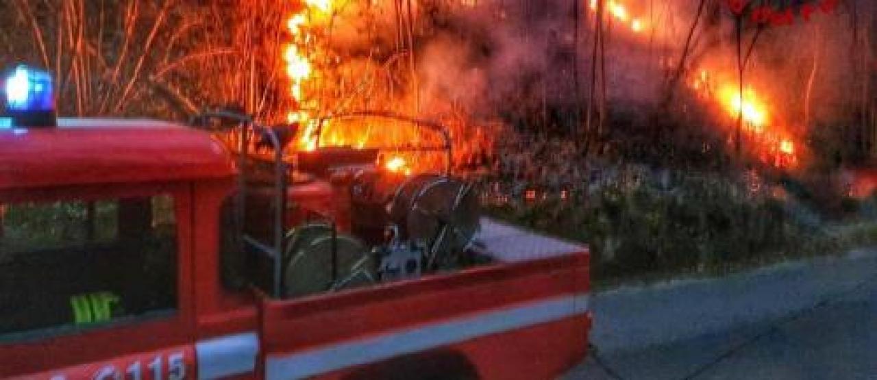 Incendio in un’abitazione di Rifreddo: intervengono i pompieri, nessun ferito