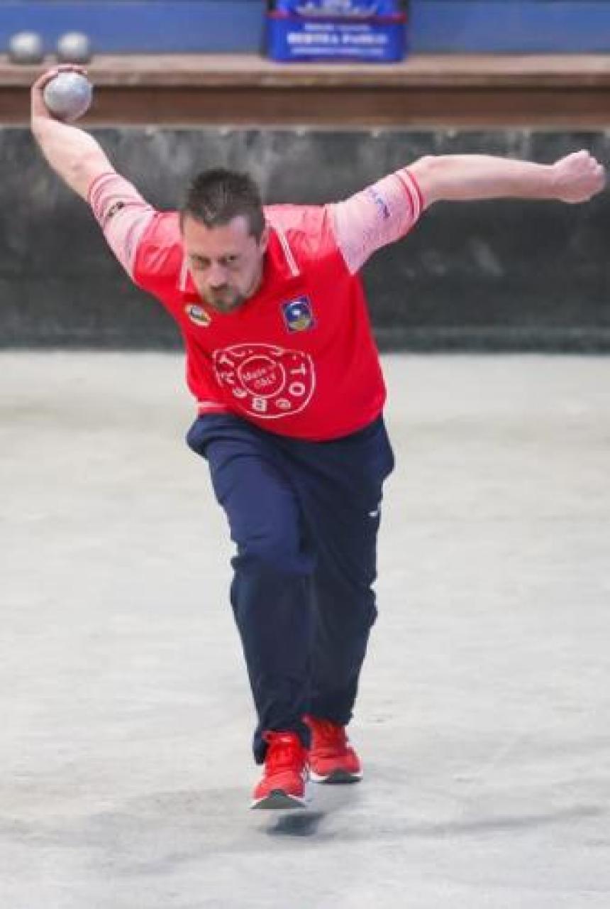 Bocce, nel volo Auxilum ko Vince il team della petanque
