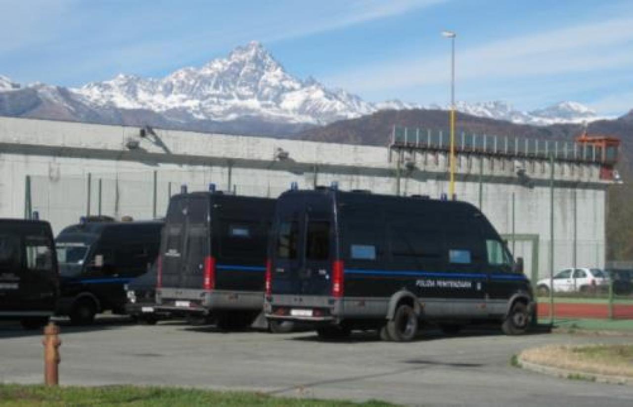 Carcere Morandi: al via le vaccinazioni per contenere il focolaio tra i detenuti