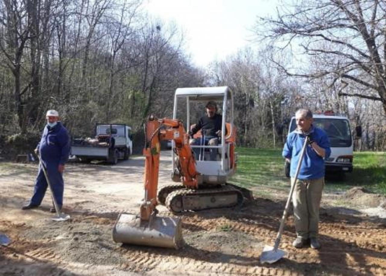Fine lavori al cantiere “alpino” di Santa Cristina Regimata l’acqua di scolo, strada in sicurezza