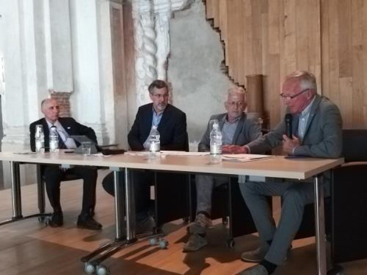 Icardi: «Entro 4 mesi sceglieremo l’area per l’ospedale del territorio» Zzzzz zzzzzz