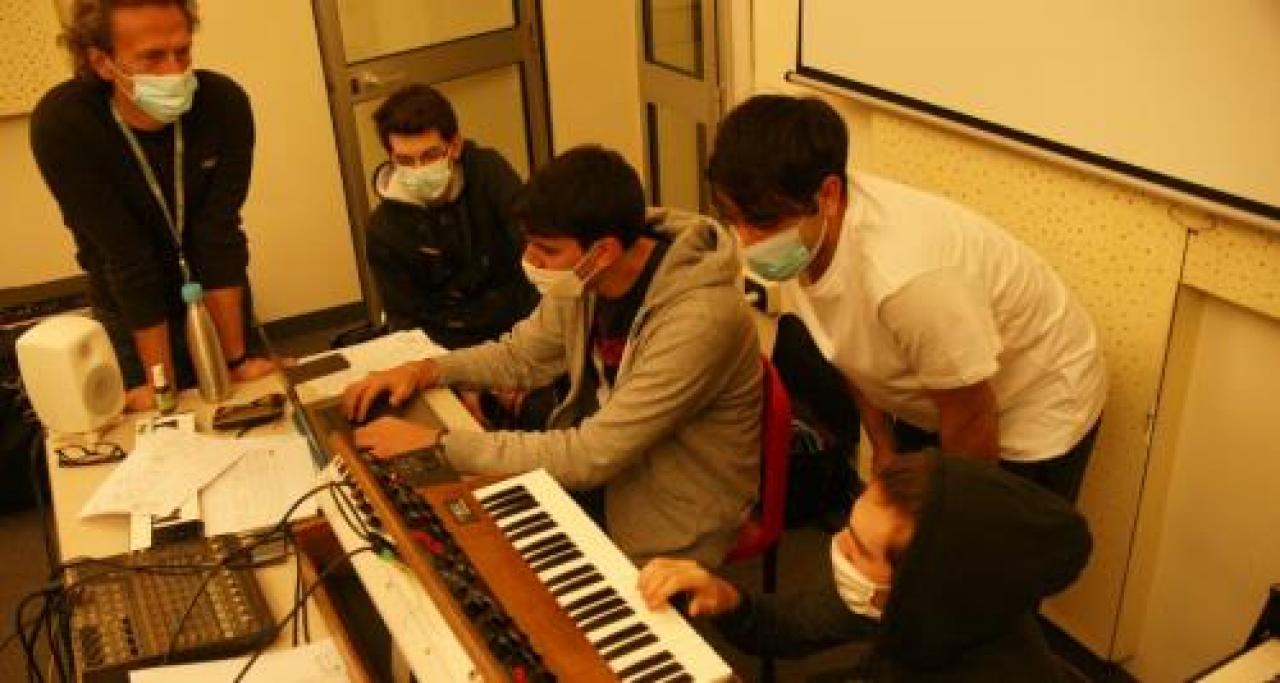 La ninna nanna per i bambini composta dai ragazzi dell’Apm per il libro edito da Gribaudo, scelte le musiche dello studente Alessio Calabrese