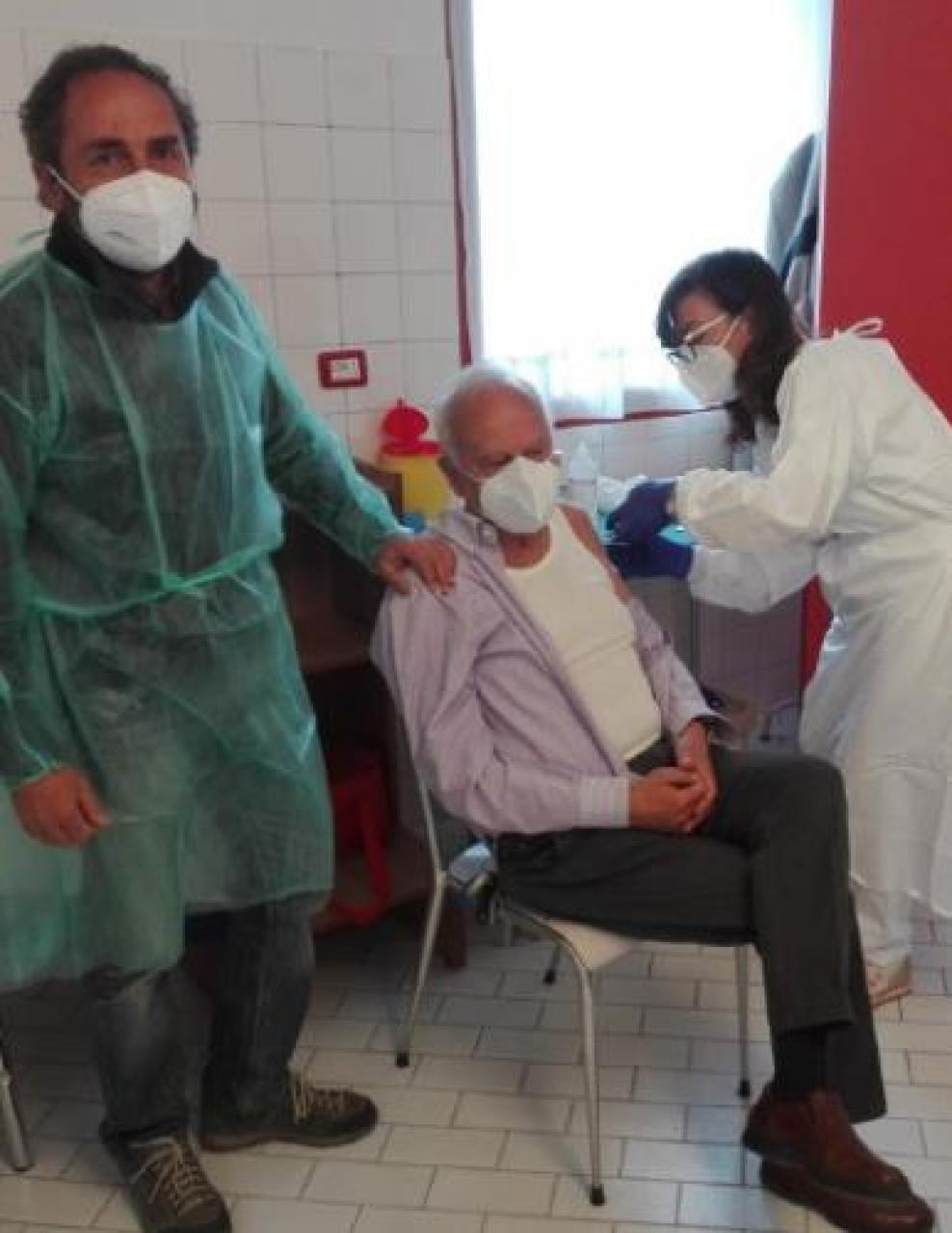 Manta e Verzuolo: 200 vaccini Altra campagna nel weekend dopo gli over 70 prenotazioni per i sessantenni