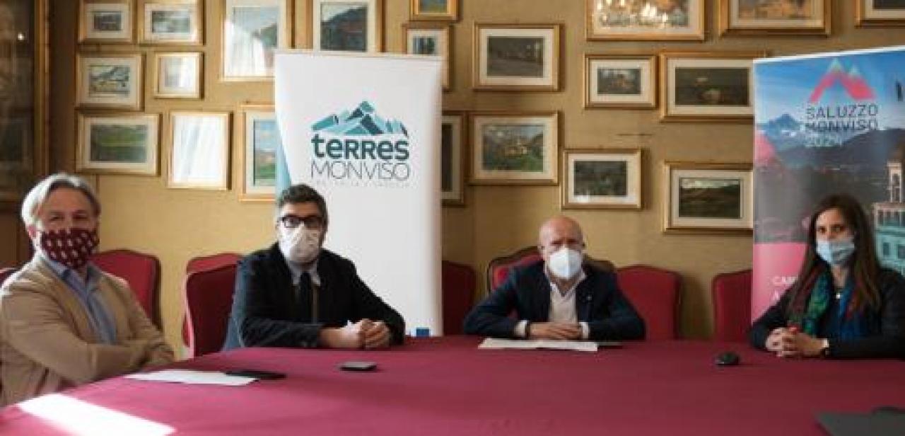 Novecento negozi di vicinato si candidano per il distretto