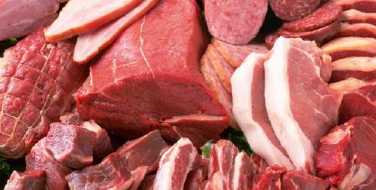 Un po’ di carne rossa, e campi cent’anni Proteine, minerali e vitamine essenziali a tutte le età